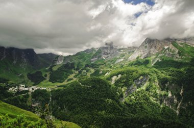 İspanya dağlarda, görüntüleme