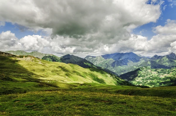 Pirineos Montañas —  Fotos de Stock