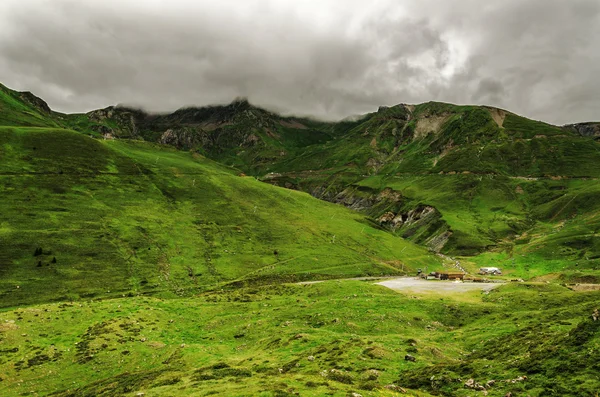 Pyrénées montagnes paysage — Photo