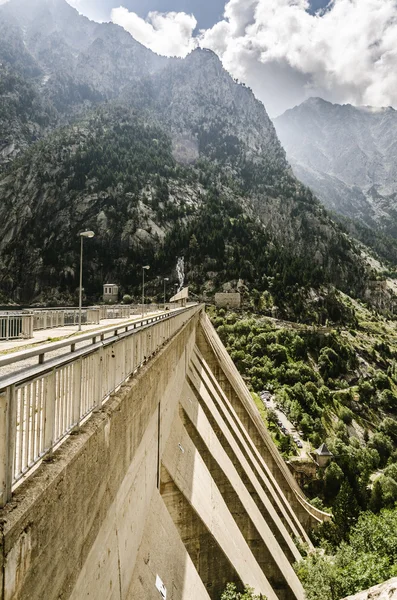 Cola del Embalse de Cavallers. — Stockfoto