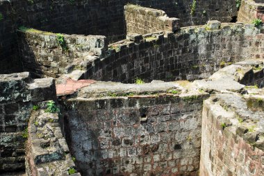 İspanyol kalede Intramuros Manila harap
