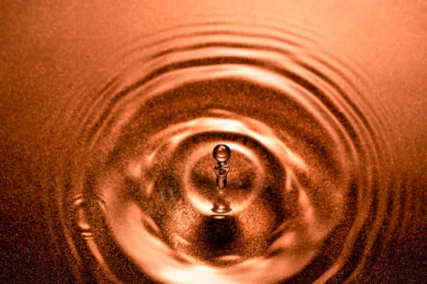 Abstrakt Stänk Vatten Droppe Färgglad Yta — Stockfoto
