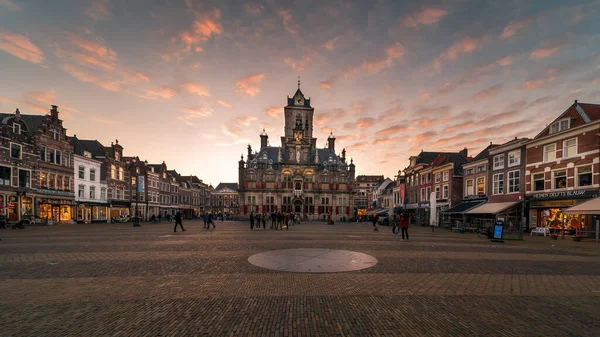 Gebouw Renaissancestijl Stadhuis Delft Plein Tussen Huizen Provincie Zuid Holland — Stockfoto