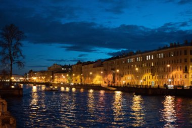 Fontanka nehir setinin manzarası