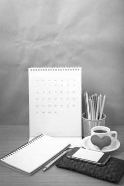 Ofis Büro: telefon, cüzdan, takvim, kalp, renk penc ile kahve