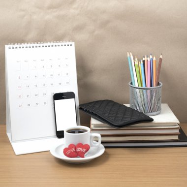Ofis Büro: telefon, cüzdan, takvim, kalp, renk penc ile kahve