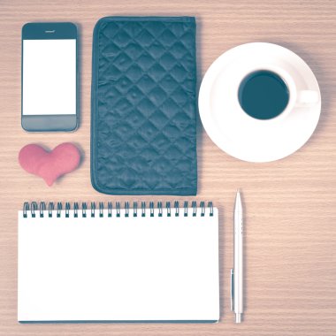 Ofis Büro: telefon, kalp, not defteri, m-cüzdan vintage arpacık ile kahve