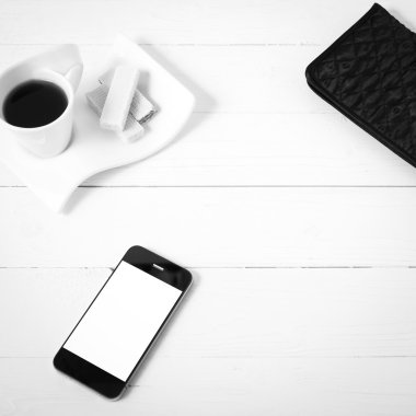 gofret, telefon, cüzdan siyah ve beyaz renk ile kahve fincanı