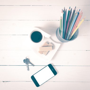 gofret, telefon, kalem kutusu, anahtar vintage tarzı ile kahve fincanı