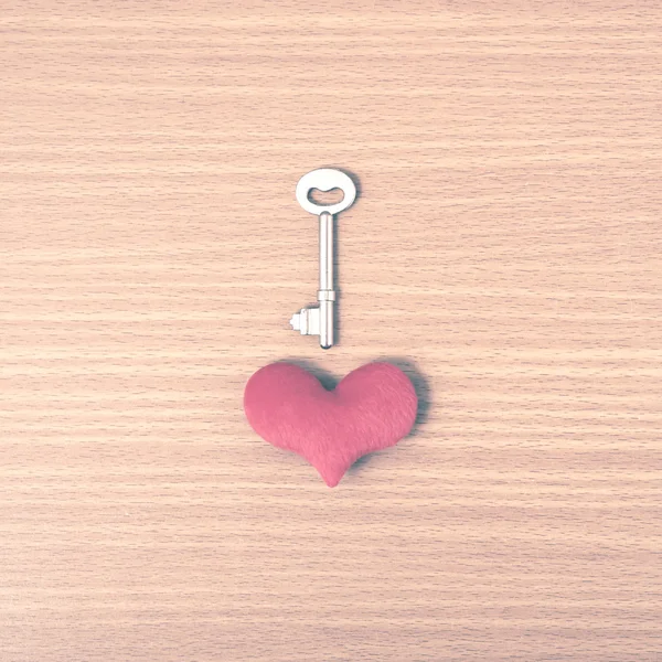 anahtar vintage tarzı ile kırmızı kalp
