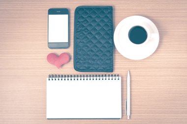 Ofis Büro: telefon, kalp, not defteri, m-cüzdan vintage arpacık ile kahve