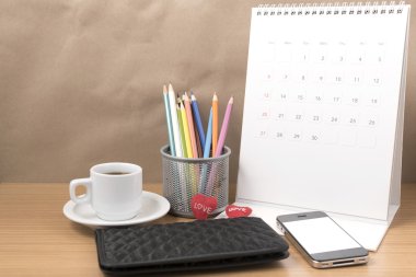 Ofis Büro: telefon, cüzdan, takvim, kalp, renk penc ile kahve