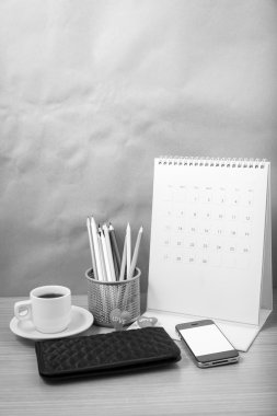Ofis Büro: telefon, cüzdan, takvim, kalp, renk penc ile kahve