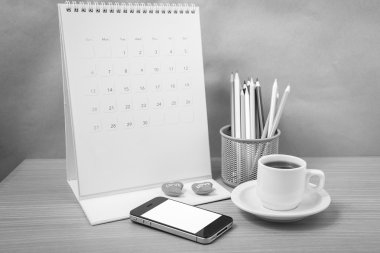 Ofis Büro: telefon, takvim, kalp, renk kalem blac ile kahve