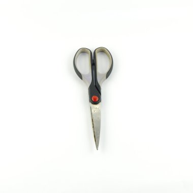 Beyaz üzerinde izole edilmiş makas