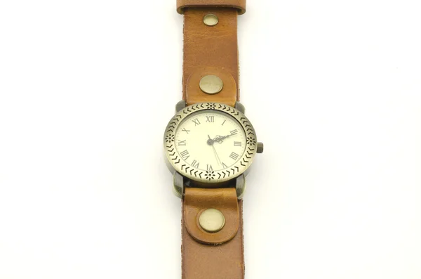 Relógio de pulso clássico isolado no branco — Fotografia de Stock