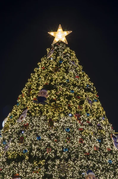 Illuminazione albero di Natale — Foto Stock