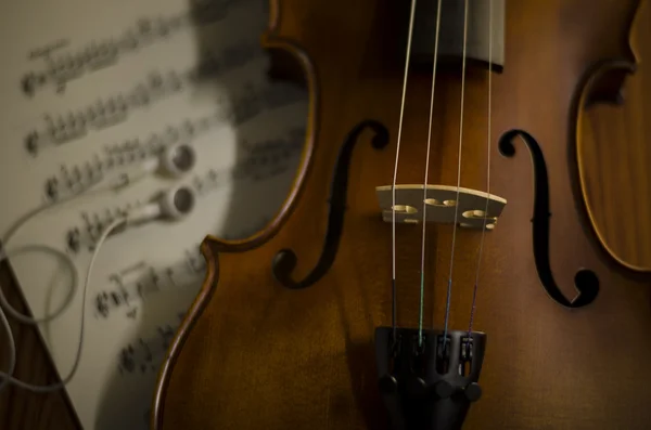 Violín en estilo vintage —  Fotos de Stock