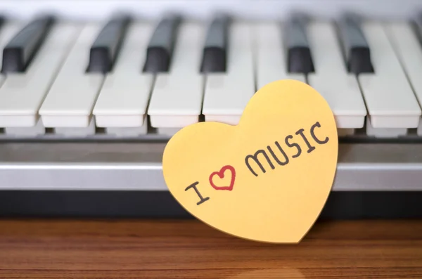 Piano and heart — Stock Photo, Image