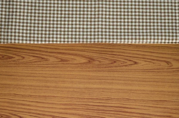 Keuken handdoek op hout achtergrond — Stockfoto