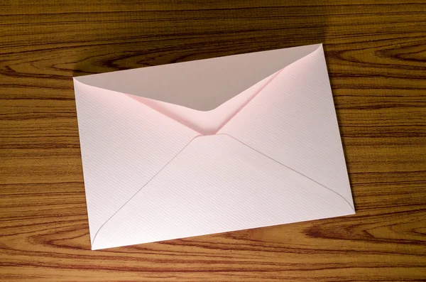 Envelope rosa macio — Fotografia de Stock