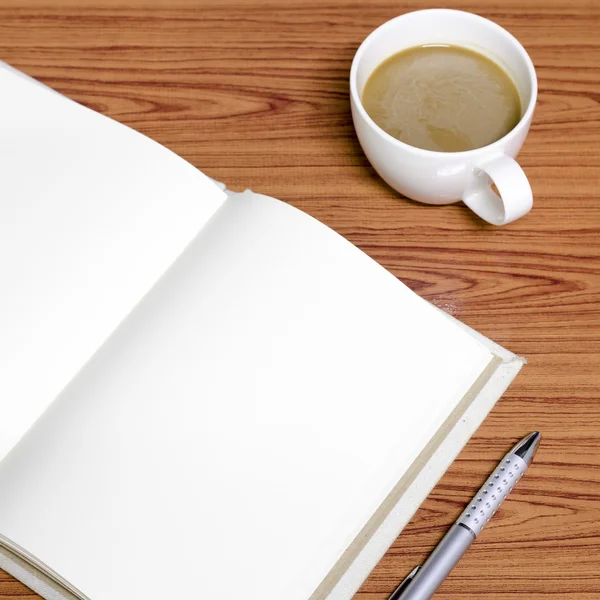 Kaffee und Notebook — Stockfoto