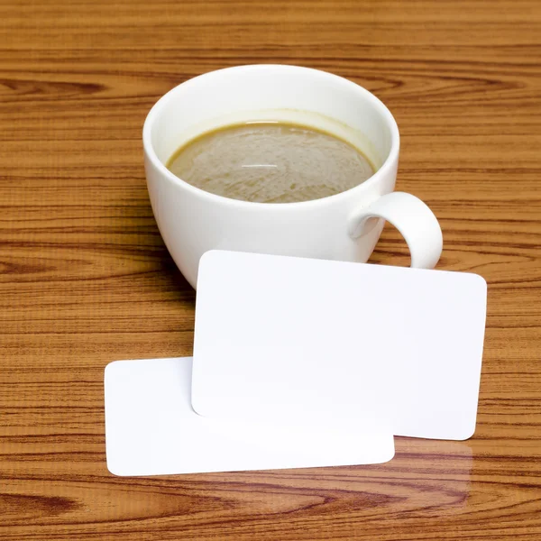 कॉफी कप और बिजनेस कार्ड — स्टॉक फ़ोटो, इमेज