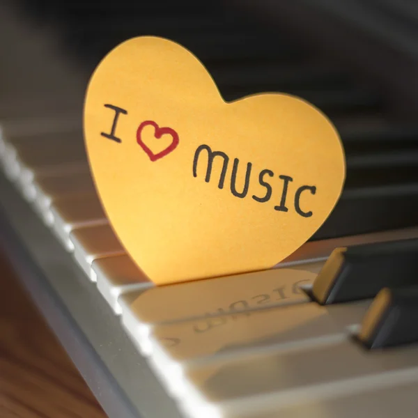 Piano and heart — Stock Photo, Image