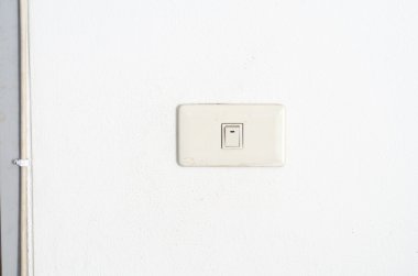 Duvardaki beyaz düğmeye