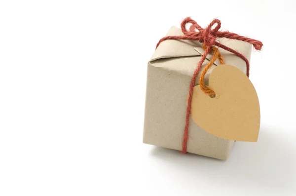 Etiqueta del corazón con caja de regalo — Foto de Stock