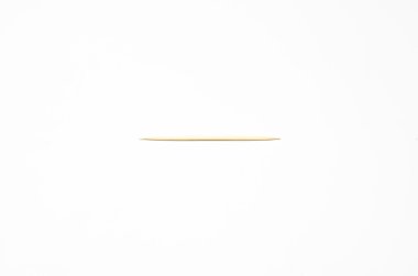 Tek bir ahşap kürdan