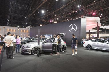 Bangkok, Tayland - 4 Nisan: mercedes benz logosu Nisan 4,2015 