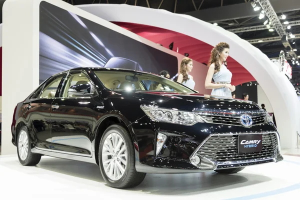 BANGKOK,THAILAND - APRIL 4 : new toyota camry show on April 4,20 — Stock Photo, Image