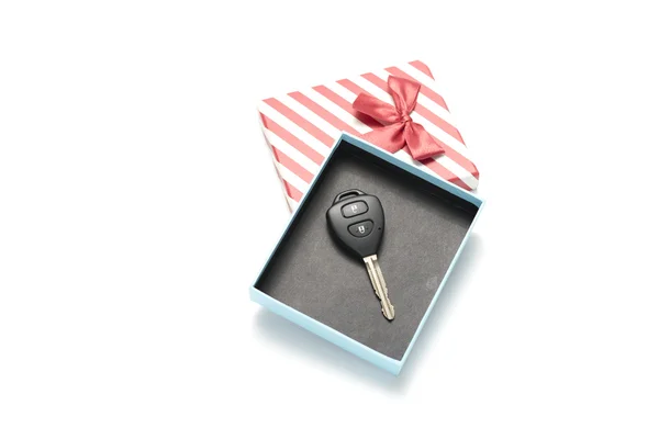 Car key and gift box — Stock Photo, Image
