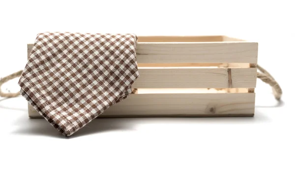 Кухонное полотенце в деревянной коробке — стоковое фото