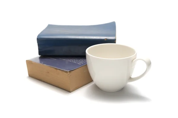 Pila de libro y taza de café — Foto de Stock