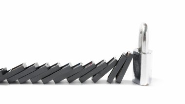 Domino ve asma kilit