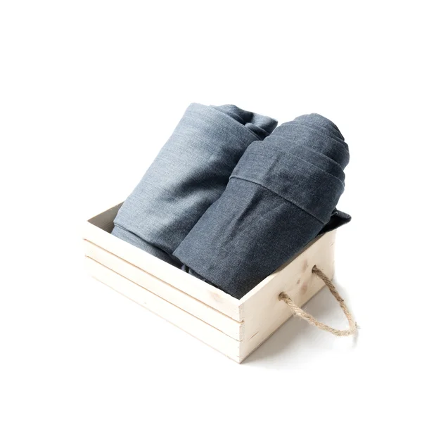 Jean en caja de madera — Foto de Stock