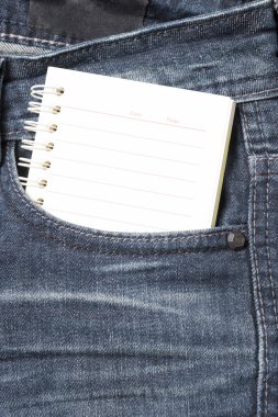 defter kağıt jean cebinde