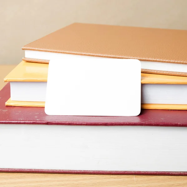 Pile de livre et carte de visite — Photo