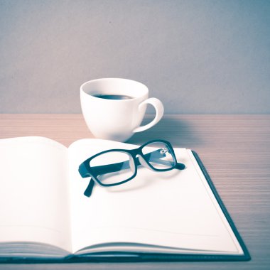 kitap kahve Kupası vintage tarzı ile açın