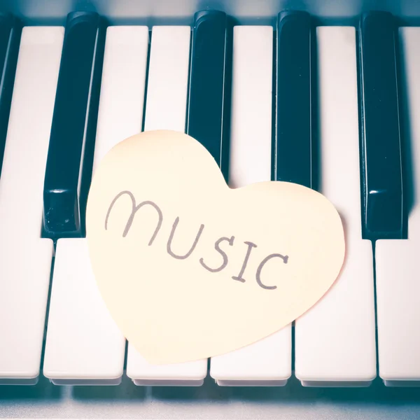 Piano and heart — Stock Photo, Image