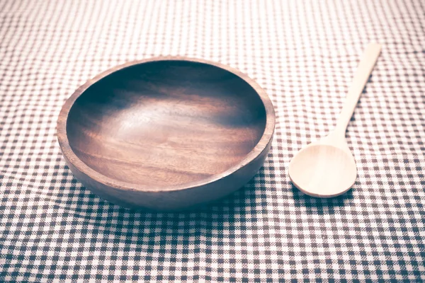 Ciotola e cucchiaio di legno — Foto Stock
