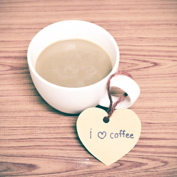 Koffiekopje met hart-tag — Stockfoto