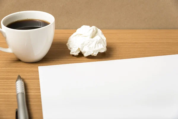 Paper and crumpled with pen and coffee cup — Stock Photo, Image
