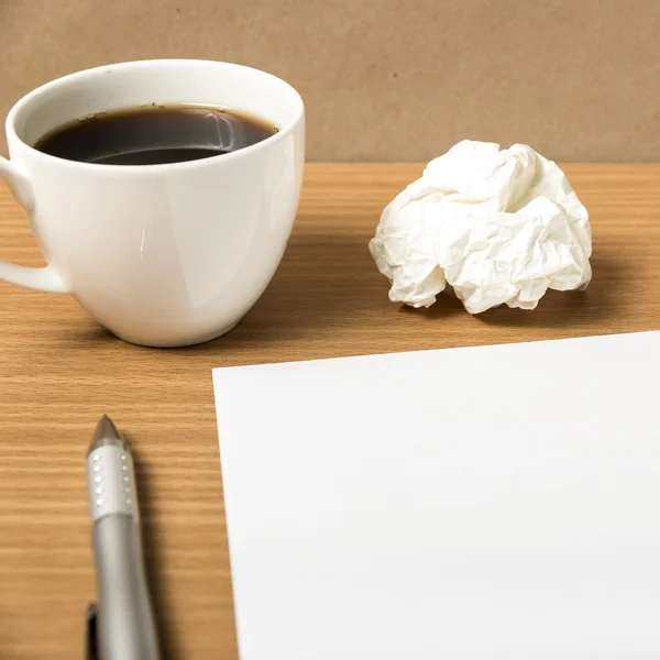 Paper and crumpled with pen and coffee cup — Stock Photo, Image