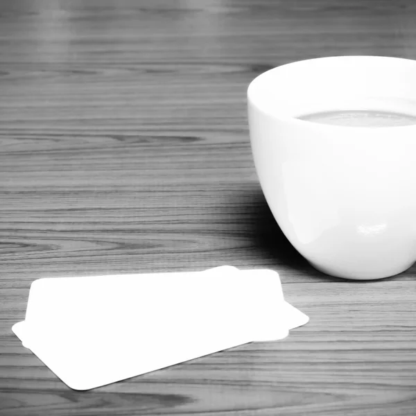 Tasse à café et carte de visite noir et blanc style ton de couleur — Photo