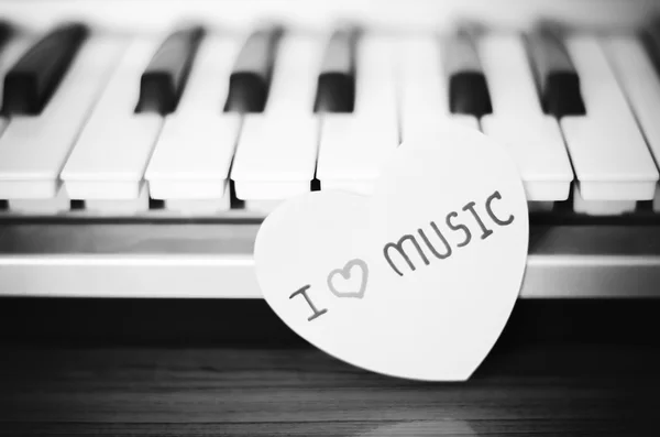 Piano and heart black and white color tone style — Stock Photo, Image