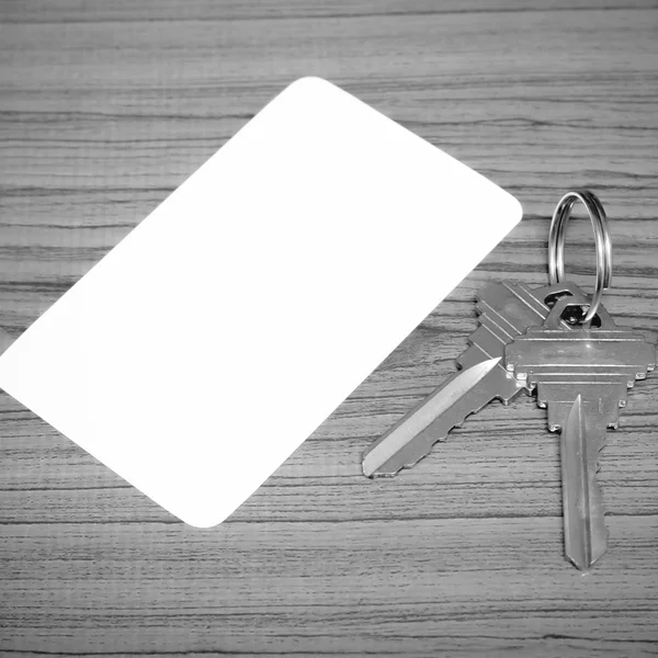 制卡和钥匙黑色和白色颜色色调风格 — 图库照片