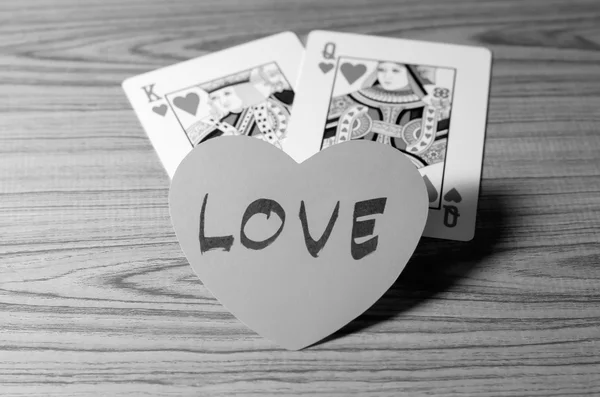 Coeur et roi reine carte noir et blanc ton style — Photo